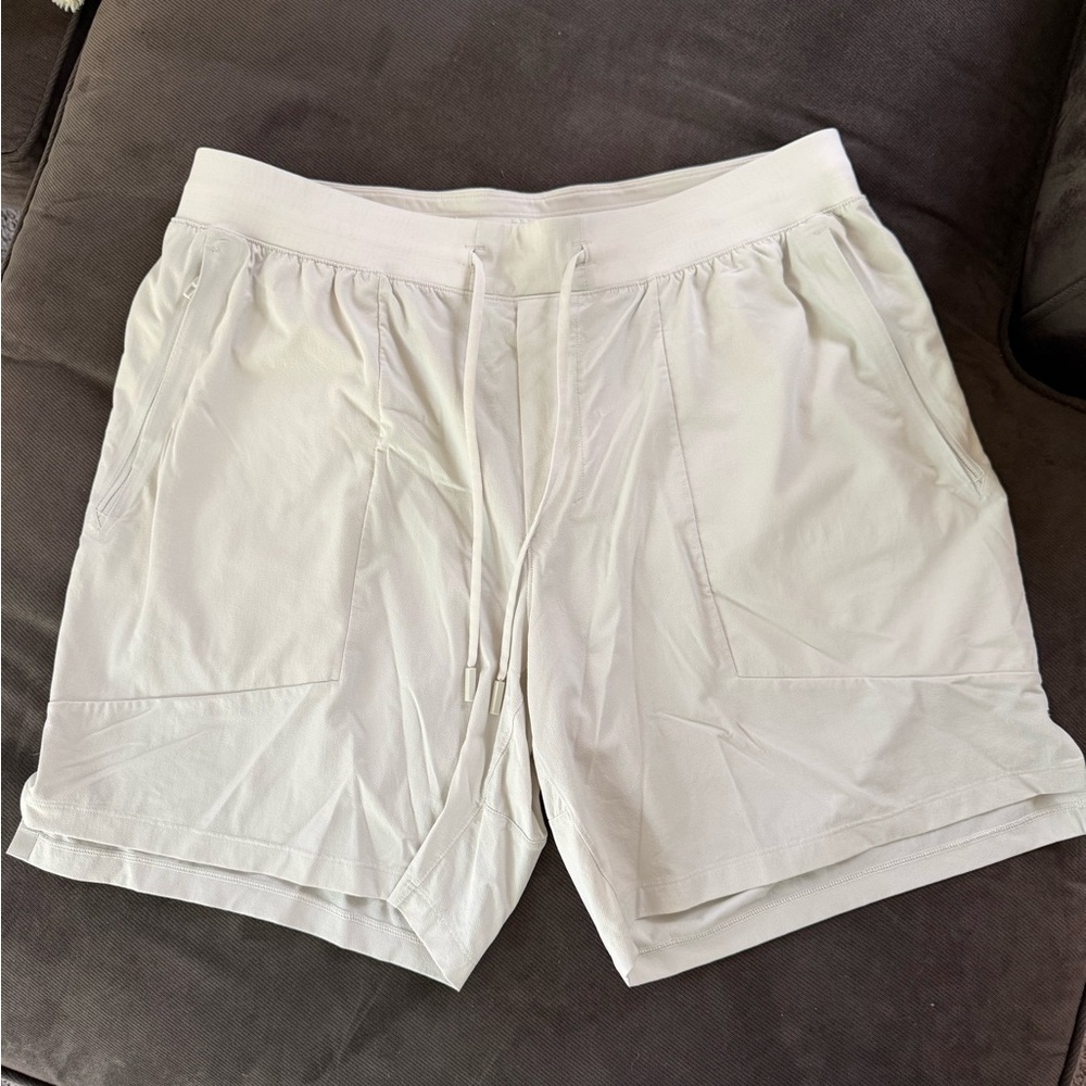 Mens Lululemon pace breaker shorts